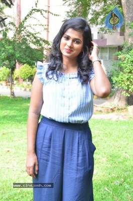 Ramya Pandiyan Photos