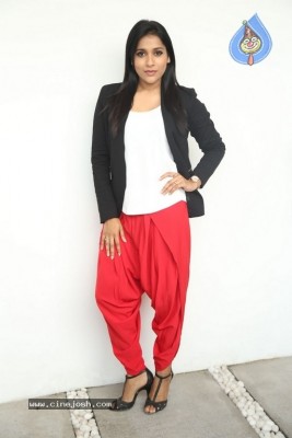 Rashmi Gautam New Stills