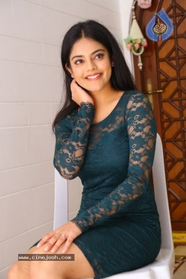 Riddhi Kumar Images