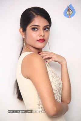 Riddhi Kumar New Images