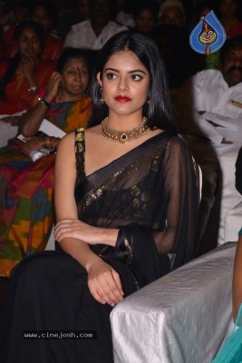 Riddhi Kumar Photos