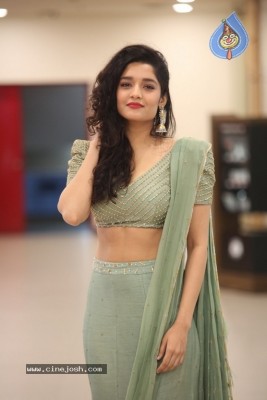 Ritika Singh Photos