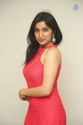 Sakshi Kakkar New Photos