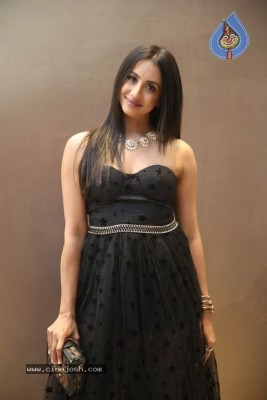 Sanjjanaa Galrani Pohtos