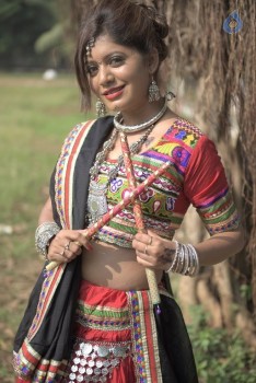 Sejal Mandavia Navratri Photo Shoot