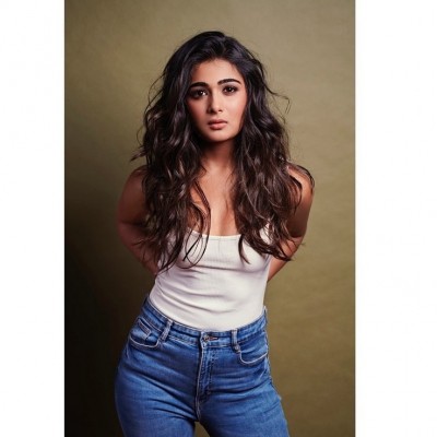 Shalini Pandey Photos