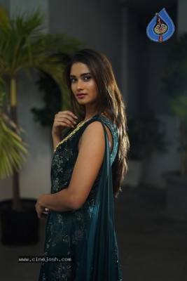 Shraddha Shashidhar Photos