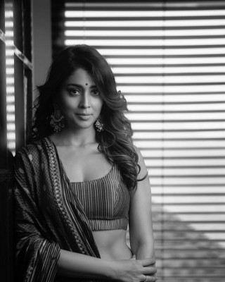 Shriya Saran Photos