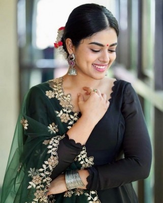 Siddhi Idnani Photos