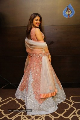 Siddhi Idnani Pictures