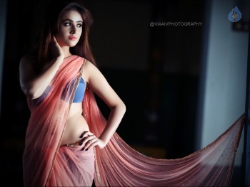 Sony Charishta New Images