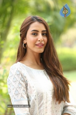 Sophia Singh Photos
