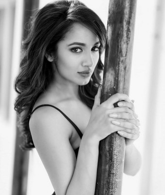 Tejaswi Madivada Photos