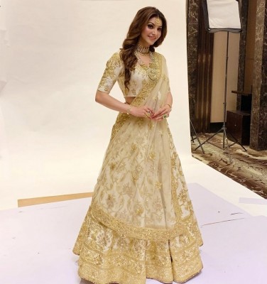 Urvashi Rautela Photos