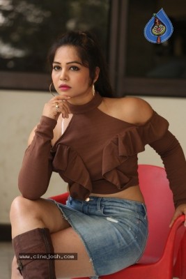 Zaara Khan Stills