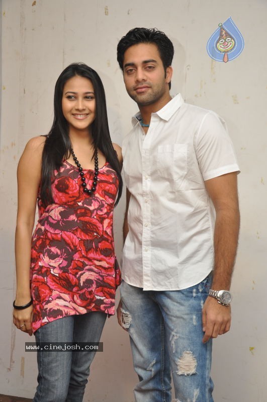Panchi Bora at Aakasame Haddu Movie PM - 43 / 97 photos
