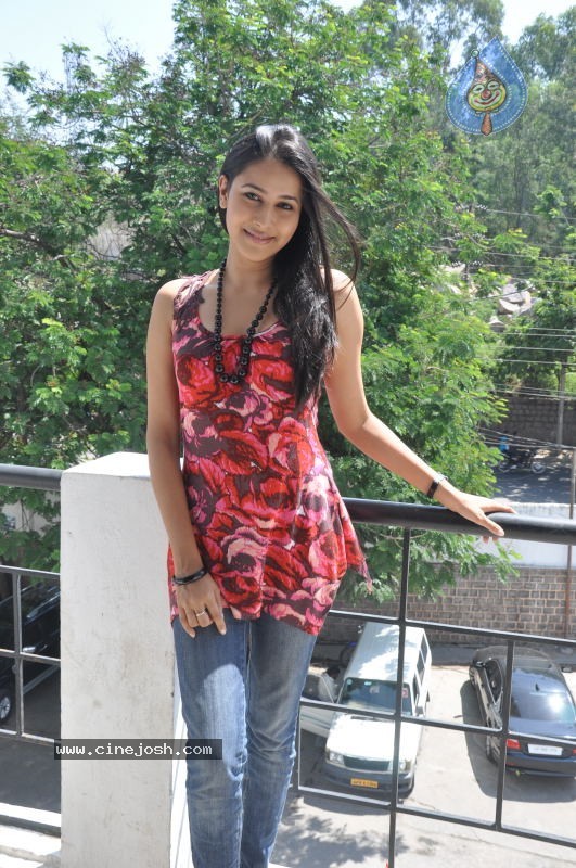 Panchi Bora at Aakasame Haddu Movie PM - 71 / 97 photos