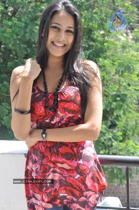 Panchi Bora at Aakasame Haddu Movie PM - 82 / 97 photos