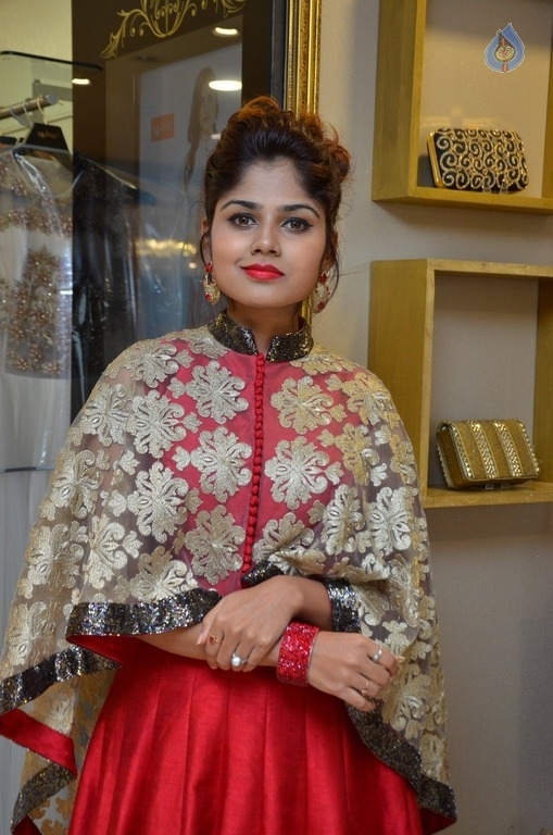 Aanya Latest Gallery - 20 / 32 photos
