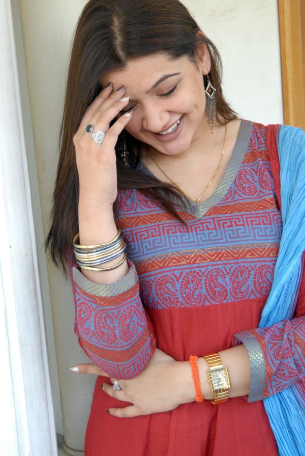 Aarthi Agarwal - 21 / 48 photos