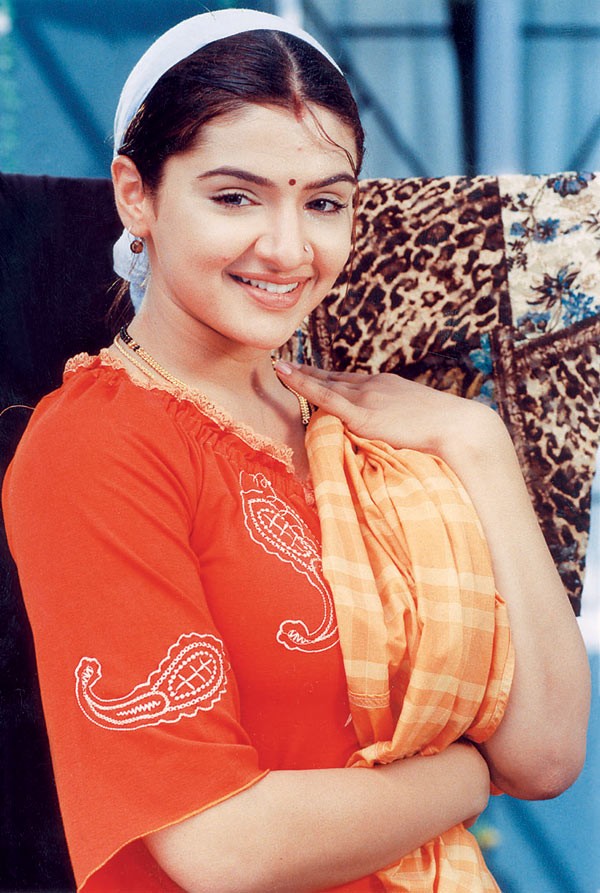 Aarthi Agarwal - 33 / 48 photos
