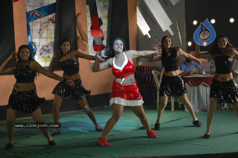Abhinaya Sri Spicy Gallery  - 12 / 74 photos