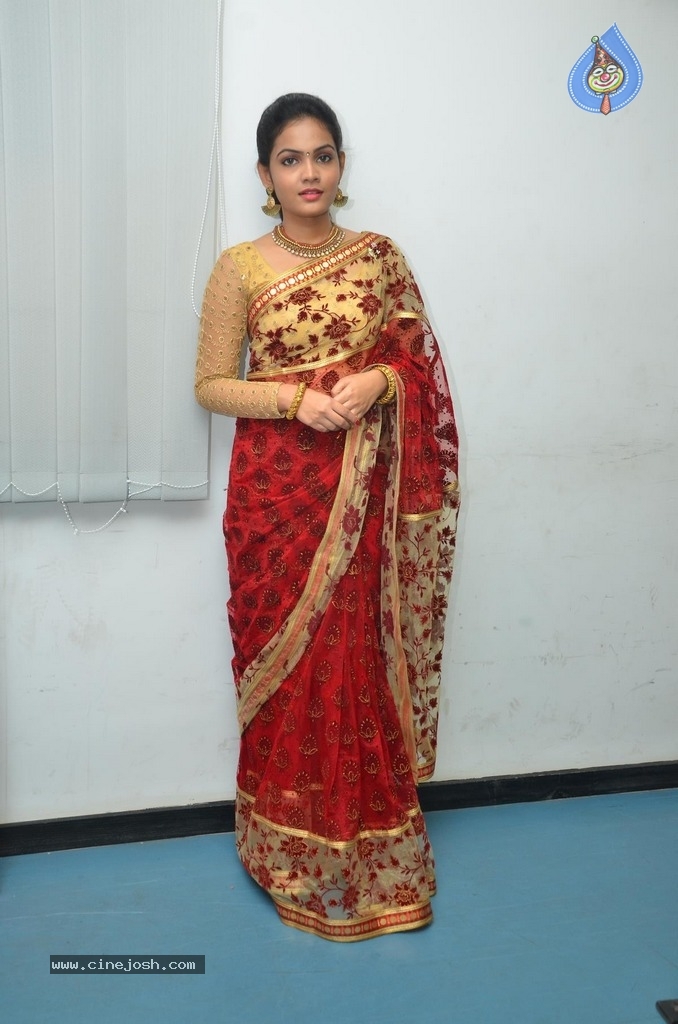 Actress Aara Latest Stills - 4 / 21 photos