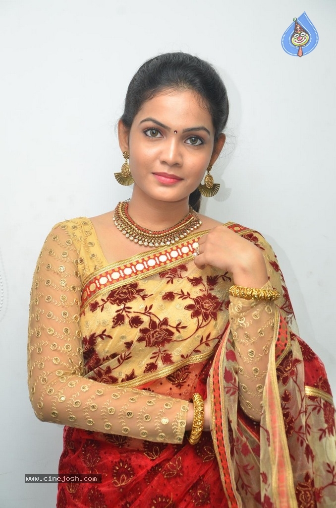 Actress Aara Latest Stills - 5 / 21 photos