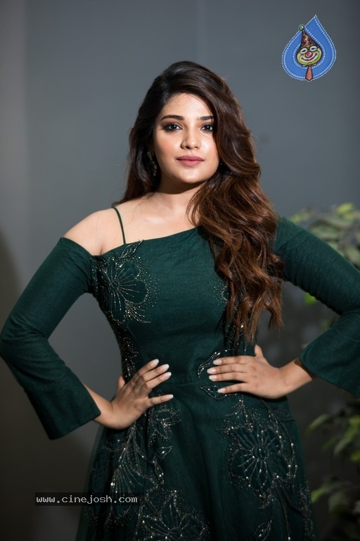 Actress Aathmika Latest Stills - 7 / 11 photos