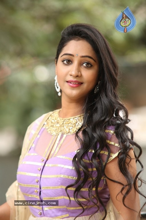 Actress Aishwarya Pics - 3 / 21 photos