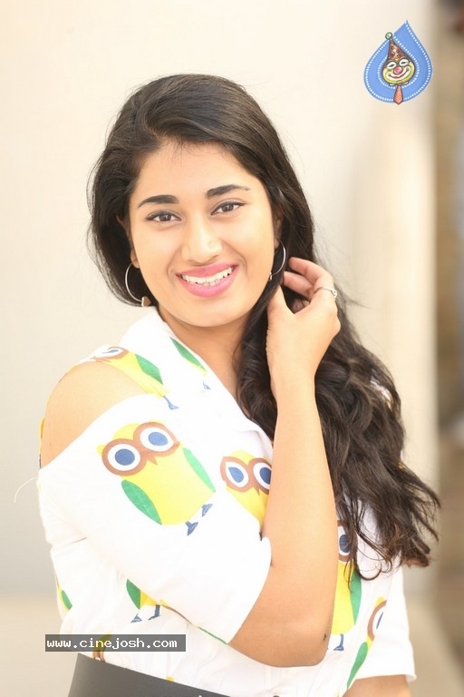 Actress Akhila Ram Photos - 5 / 16 photos