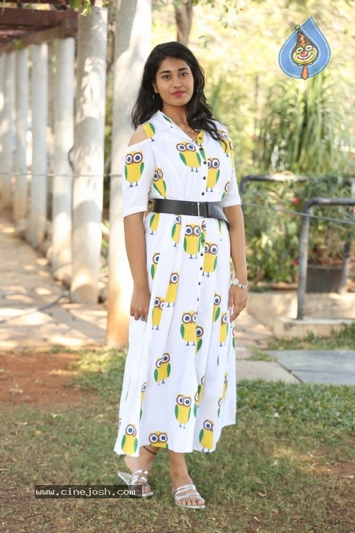 Actress Akhila Ram Photos - 8 / 16 photos