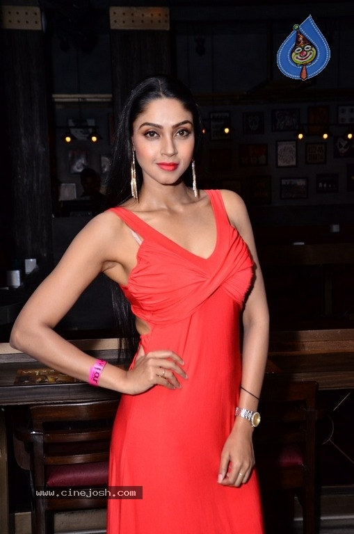 Actress Angana Roy Stills - 9 / 14 photos
