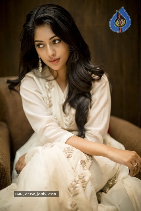 Actress Anu Emmanuel Stills - 7 / 7 photos