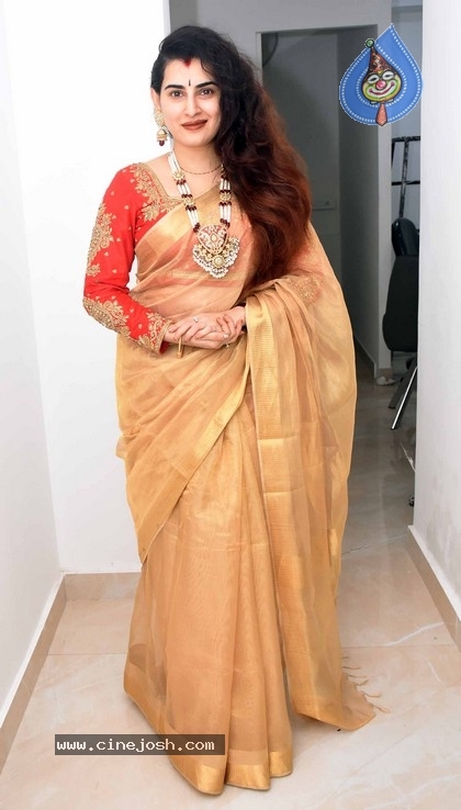 Actress Archana  at PreLaunch Curtain Raiser of Sri Krishna Silks - 9 / 12 photos