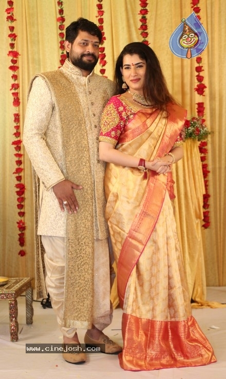 Actress Archana Engagement Photos - 6 / 20 photos
