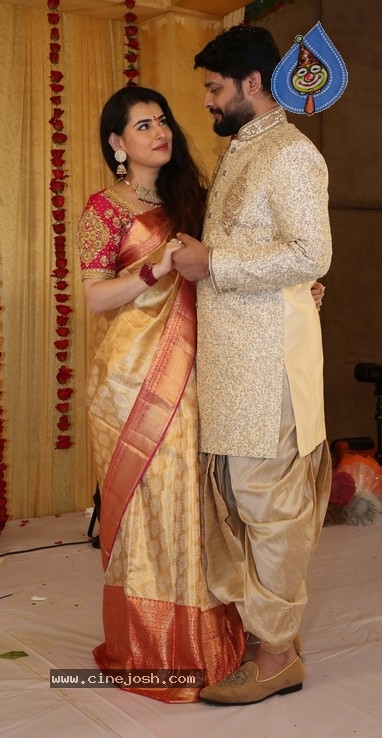 Actress Archana Engagement Photos - 19 / 20 photos