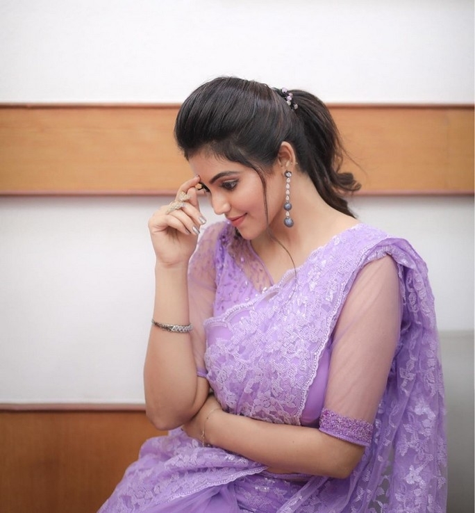 Actress Athulya Ravi Stills  - 3 / 9 photos