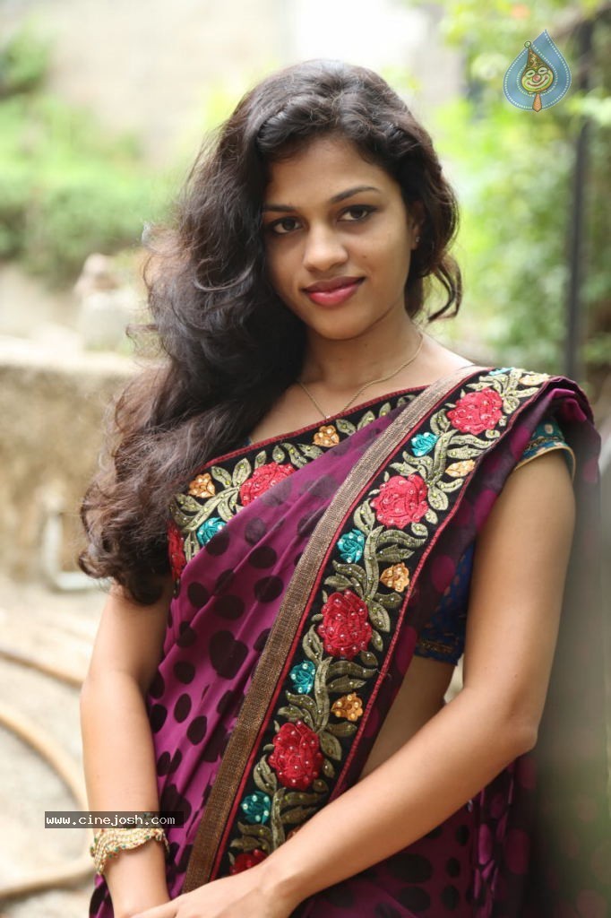 Actress Chaitra Hot Stills - 21 / 152 photos