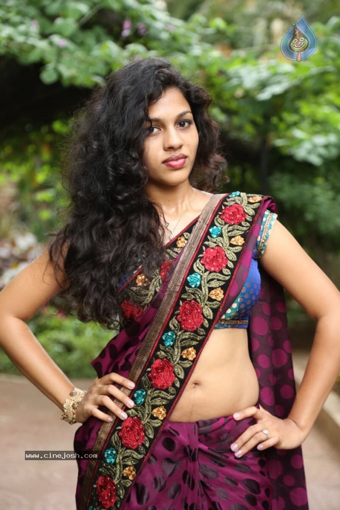 Actress Chaitra Hot Stills - 34 / 152 photos