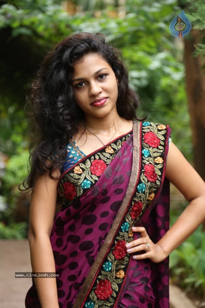 Actress Chaitra Hot Stills - 78 / 152 photos
