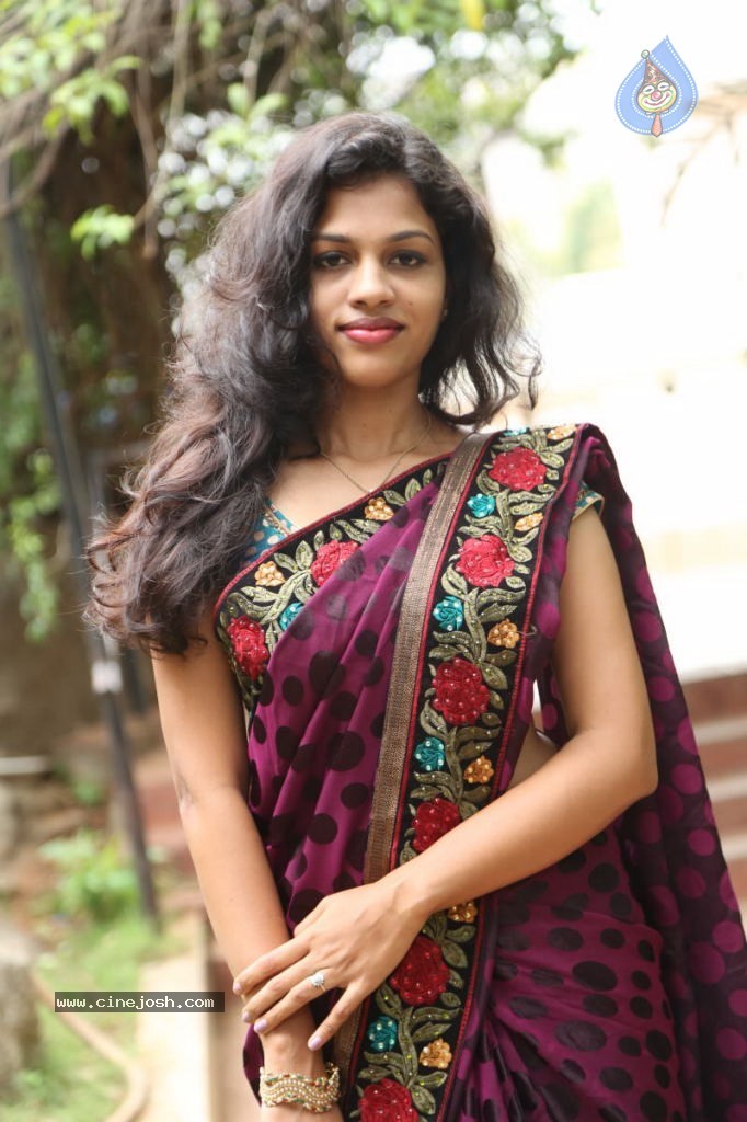 Actress Chaitra Hot Stills - 85 / 152 photos