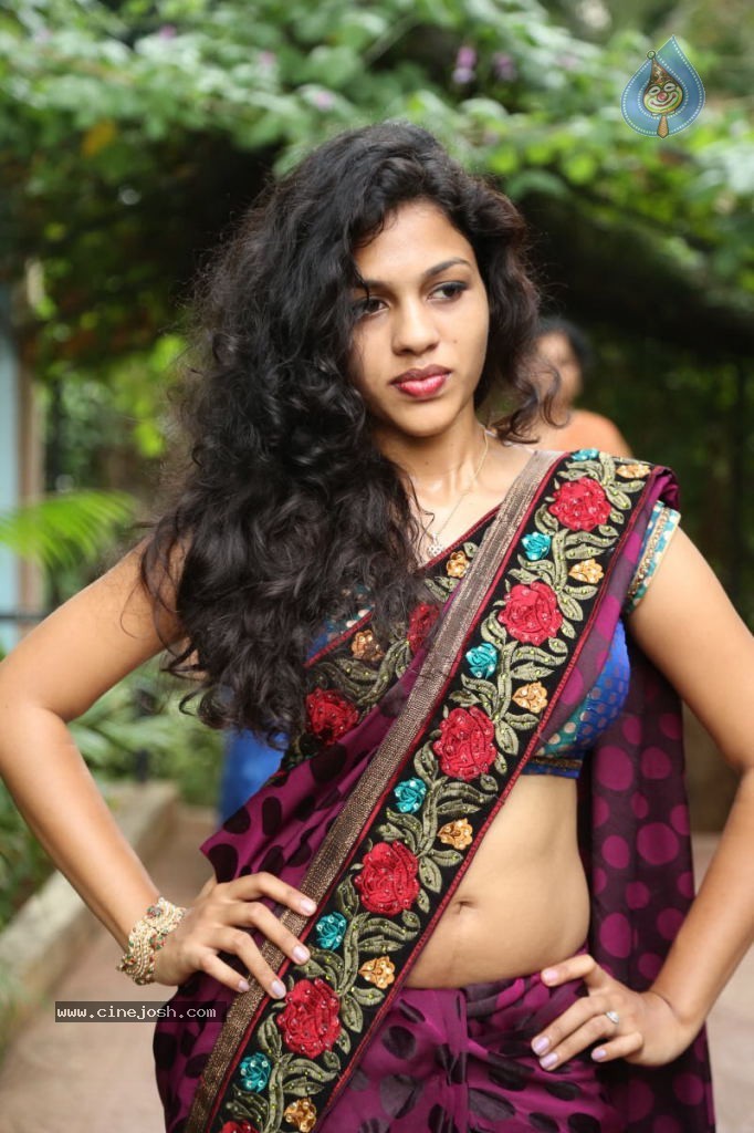 Actress Chaitra Hot Stills - 108 / 152 photos