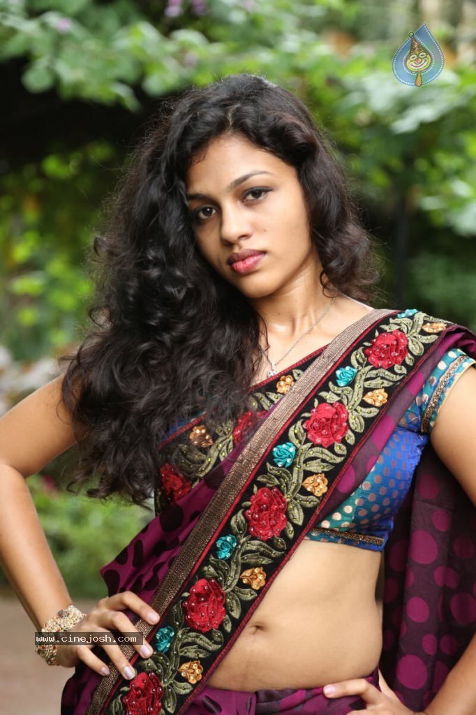 Actress Chaitra Hot Stills - 118 / 152 photos