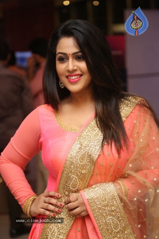 Actress Diana Champika Photos - 1 / 21 photos