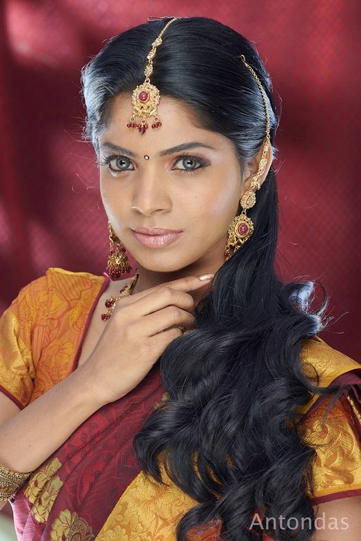 Actress Divya Photos - 8 / 60 photos