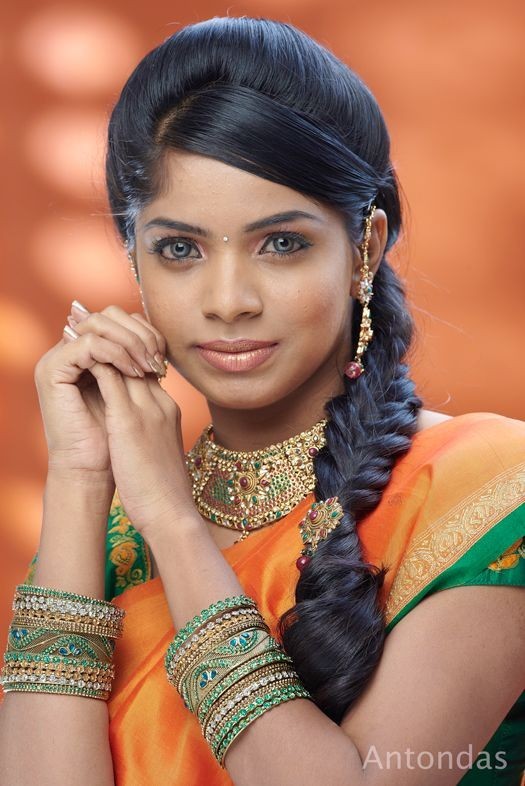 Actress Divya Photos - 29 / 60 photos