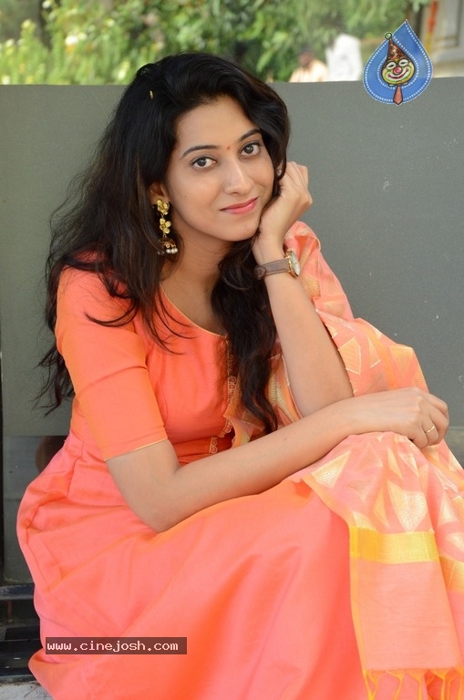 Actress Gouthami New Photos - 7 / 21 photos