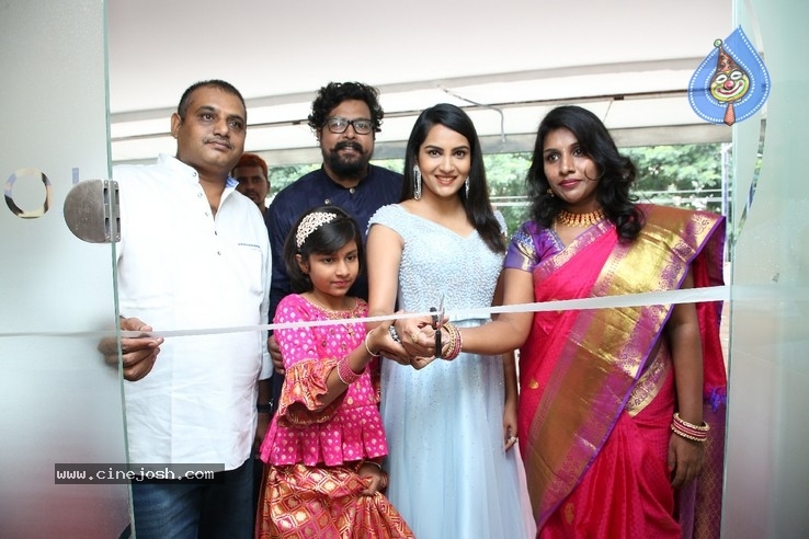 Actress Himaja Inaugurates BeYou Salon at Suchitra - 2 / 20 photos