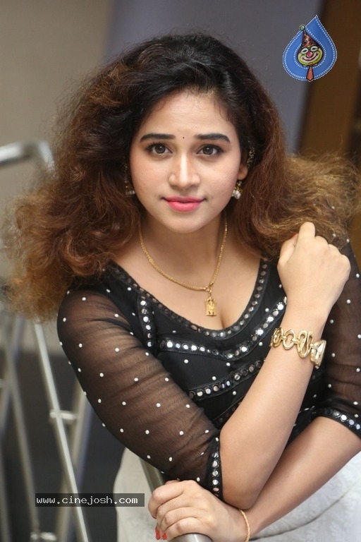 Actress Jayathi Latest Gallery - 8 / 21 photos